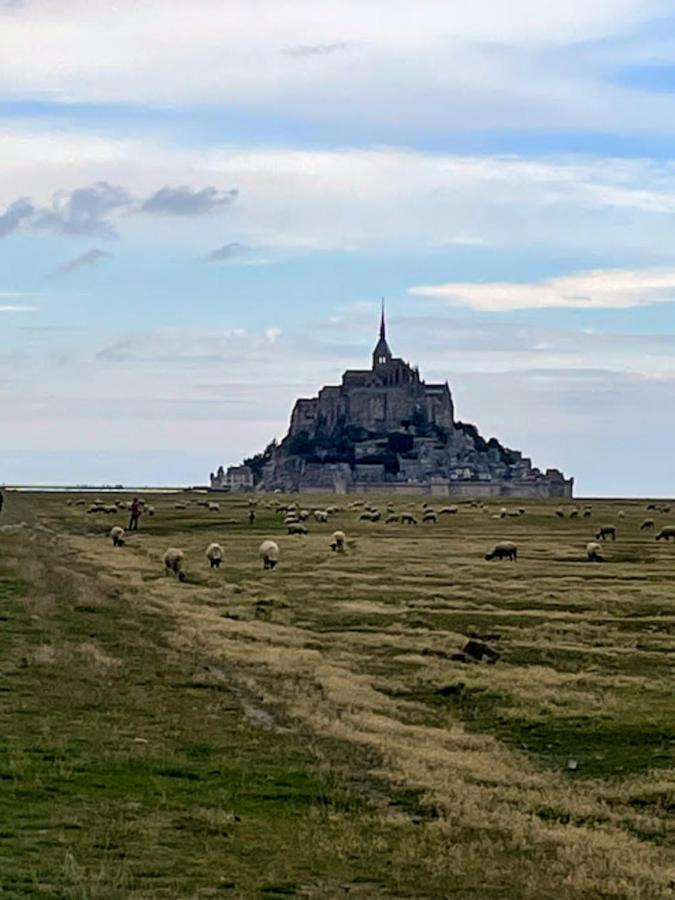 Bed and Breakfast La Tour Cachee Мортен Экстерьер фото