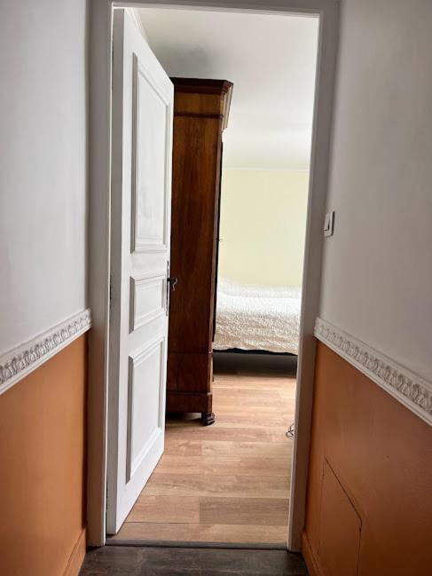 Bed and Breakfast La Tour Cachee Мортен Экстерьер фото